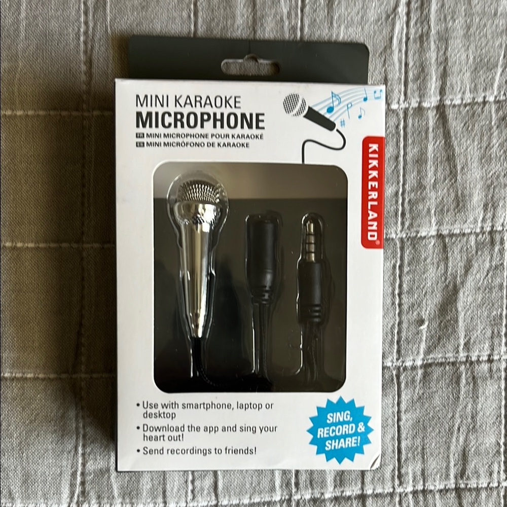 NWOT Kikkerland Silver Mini Karaoke Microphone